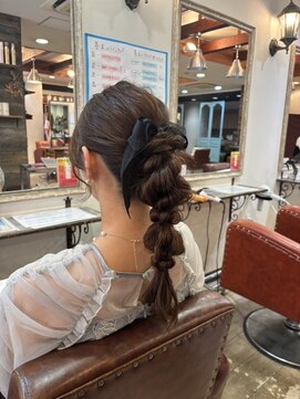 パース(PARS) ロングヘア編みおろし