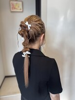 クロリ(Coloris) ヘアアレンジ(アップスタイル)