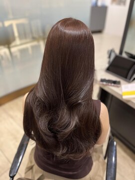 ユーフォリア 銀座本店(Euphoria) Mako チョコレートブラウン くびれ巻き 透明感カラー