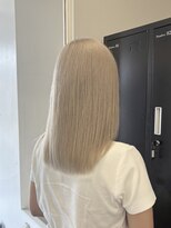 アンドシー(&C.)&nbsp;ホワイトベージュ、ブロンド