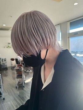 エヴァン(HEVIN) ミルクティーホワイト