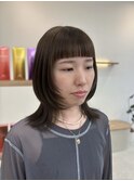 オリーブベージュカラー