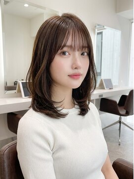 ブロウ ネックス ザ サロン 表参道(VLOW nex the salon) ナチュラルレイヤーロブ  表参道 【韓国vlow style＃28】