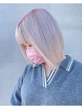 イェッカ パビル(YECCA pabil) 根本ピンクカラー