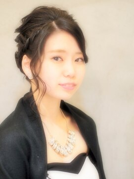 パドドゥ レキオ(pas de deux LEQUIOS) ゆるふわくるりんぱ&編みこみアレンジ