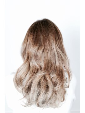 レジスタヘアーワークス (REGISTA hair works) ペールトーングラデーション