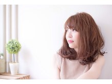 ヘアカラーの種類多数！！髪質、デザイン、頭皮に合ったカラーを数種類のカラーから選びます☆