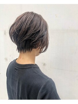 ブリーチ(bleach) ブラウニーショートボブ