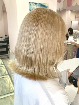 ゲーム バイ アランスミシー 横浜(GAME by Alan Smithee) ホワイトブリーチ/ダブルカラー/ブリーチ/髪質改善/下北沢