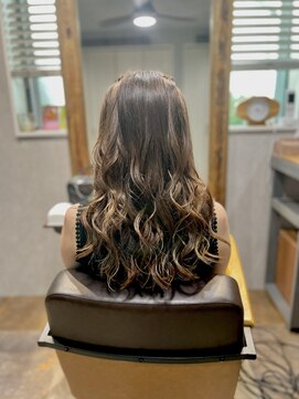 ベルトオブヴィーナス(Belt of venus) ツインハーフアップ