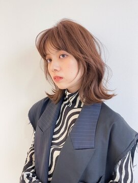 グローブス 表参道(THE GLOBES) ふんわりカールな外ハネミディアム　HALU