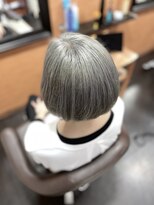 ヘアーサロン デペント(HAIR SALON Depend)&nbsp;ブリーチonカラー　全頭シルバー