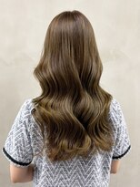 アイティー バイ アルバム 浦和店(IT by ALBUM)&nbsp;秋色オリーブカラーくすみベージュウェーブパーマ_ba528471