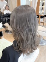 ネオリーブ チロル 横浜西口店(Neolive CiroL.)&nbsp;くびれヘアグレージュ透明感カラーブリーチハイライト【横浜】