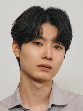 エリマ 横浜西口(elima) 横浜西口センターパートニュアンスパーマフェザーショート緩め