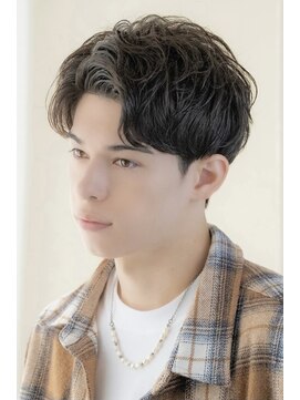 アンフィニー 銀座(ANFINI) 無造作ナチュラルパーマ前髪あげやすくメンズ男性銀座東京黒髪頭