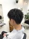 ヒト(Hito)の写真/平日は信頼感を、休日は抜け感を。シーンに合わせて自然に切り替わる、大人のためのスタイルを。