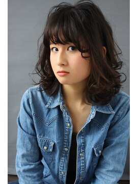 フィオーラ(Fiora) 【Fiora大森】外ハネが今っぽい！柔らかミディ