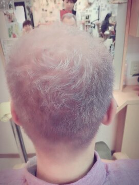 ヘアー バイ ミーズ(hair by Mii’s) シルバーグレー