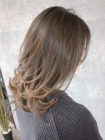 ローエン(LOWEN)&nbsp;品のあるキレイめロング