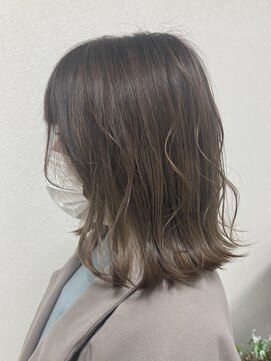 ララ(LALA) バレイヤージュで外国人風グレージュ