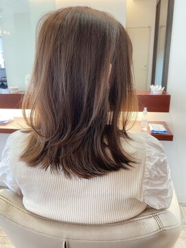 マーリャヘアー(mallia hair) くびれ外ハネセミロング