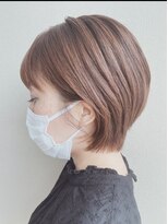 スリーランド(THREELAND) 耳掛け愛され系丸みボブ×シナモンブラウン