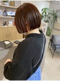 トレンドヘア 切りっぱなしボブ ピンクベージュ
