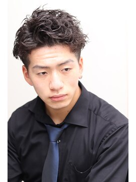 ヘアーアンドグルーミング ヨシザワインク(HAIR&GROOMING YOSHIZAWA Inc.) ショートスパイラルパーマツーブロックアップバングサイドパート