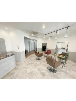 【小倉駅徒歩5分/21時迄営業】好立地ながら日々の喧騒を忘れてリラックスできる居心地のいい空間◇