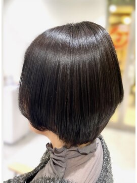 ゼストララ(ZEST Lara) 【YUICHI】ショートの酸性ストレート【吉祥寺】