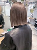 【Lomalia表参道】切りっぱなしボブ/パールグレージュ