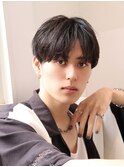 ナチュラルコンマバング 刈り上げマッシュ