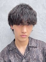 テン 心斎橋(tenn.)&nbsp;心斎橋シャドウパーマセンターパートツイストスパイラルパーマ★