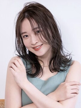 ファルベ(Farbe) ミディアムヘア/暗めカラー/グランマッシュ/デザインカラー