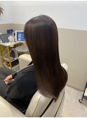 【清楚な艶髪ロング】大人女性の柔らかな魅力を引き出す