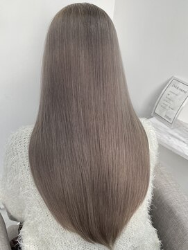 【Aika】ブリーチカラー/レイヤーカット/韓国ヘア