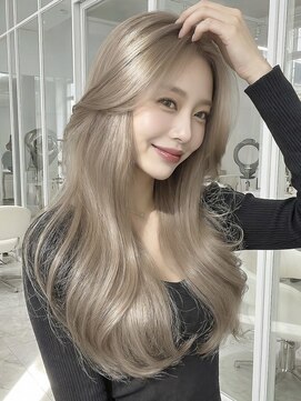 シンク オモテサンドウ(sync omotesando) アッシュグレージュ/シルバーグレージュ/ダブルカラー/前髪なし