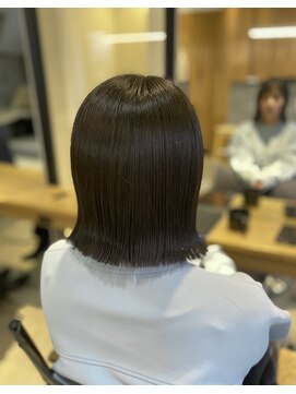 ニーイチイチ(211) ボブ/外ハネボブ