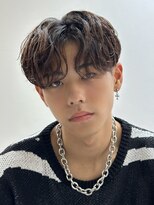 シャインセカンド 大宮(SHINE Second)&nbsp;MEN’S/リバースセンターパート/ニュアンスパーマ/大宮