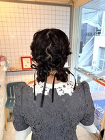 ヘアー アレス(hair ales)&nbsp;お団子　ツインお団子　アップスタイル