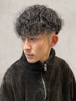 アース オーセンティック 関内店(EARTH Authentic)&nbsp;波巻きツイストスパイラル 刈り上げ 春カラー 30代メンズ◎