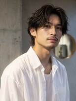 キュー(Cue_) 大人ラフパーマツイストスパイラルセンターパートアップバング