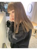 ぷつカットとクリーミーなハイトーンベージュ