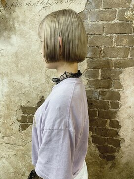 マギーヘア(magiy hair) magiyhair【nico】ブリーチ　ミルクティーベージュ　ミルク多め