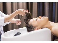 ☆髪質に合わせた人気システムトリートメントと髪質改善トリートメント！シャンプー、ヘッドスパ材も豊富☆