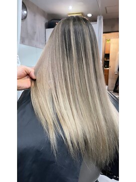 ラフ(LAFF) #黒髪#ボブルフ#ネビージュ#小顔#ワンレン