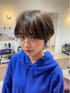 コワファーストナガサキシャンプーボーイ(COIFF1RST NAGASAKI SHAMPOO BOY) 大人ショート