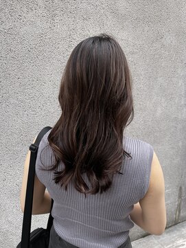 マノハル(MANOHARU) 暗めアッシュオリーブ グラデーションカラーで根元が目立たない