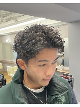 アレス バイ シカ 神戸三宮元町店(ALLES by Cica) 神戸／三ノ宮／元町メンズサロンスパイキーフェザーショート